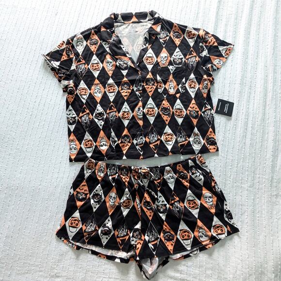 NEW 2024 Way to Celebrate Halloween Diamond Spooky Faces Pajama Set Large - Picture 2 of 5